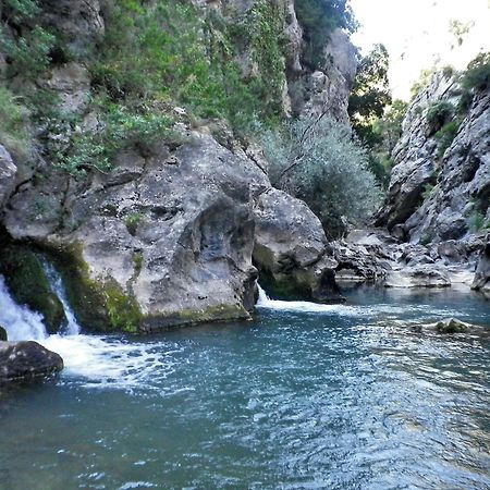 Casas de trevijano Cañon del rio leza jardin y barbacoa Soto en Cameros Exterior foto