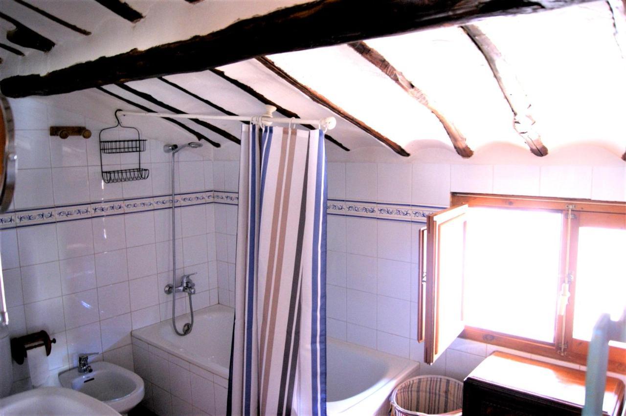 Casas de trevijano Cañon del rio leza jardin y barbacoa Soto en Cameros Exterior foto