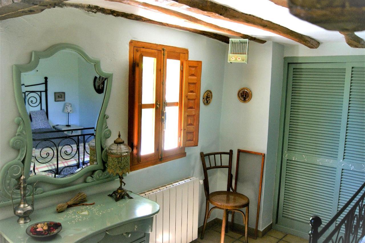 Casas de trevijano Cañon del rio leza jardin y barbacoa Soto en Cameros Exterior foto