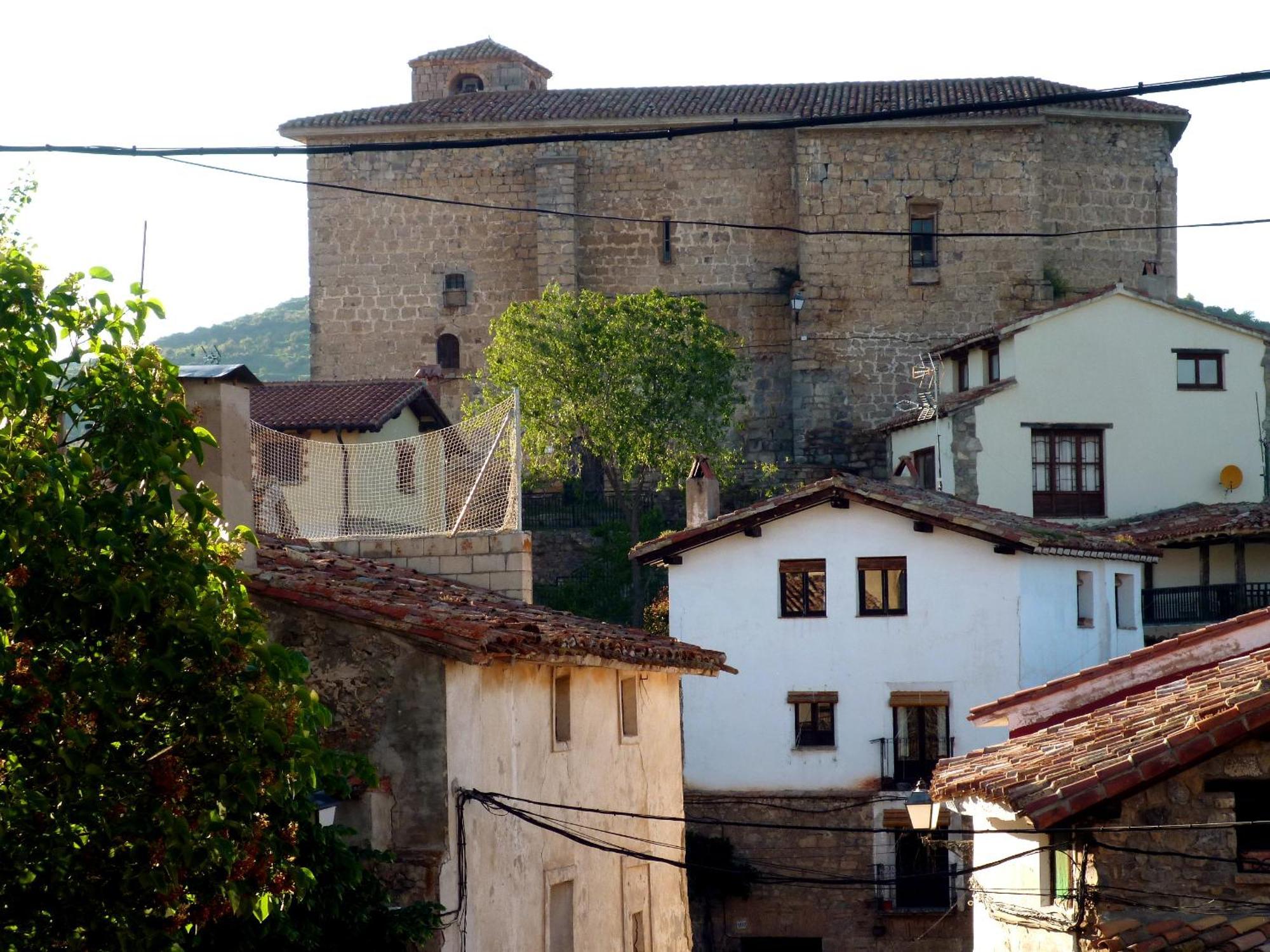 Casas de trevijano Cañon del rio leza jardin y barbacoa Soto en Cameros Exterior foto