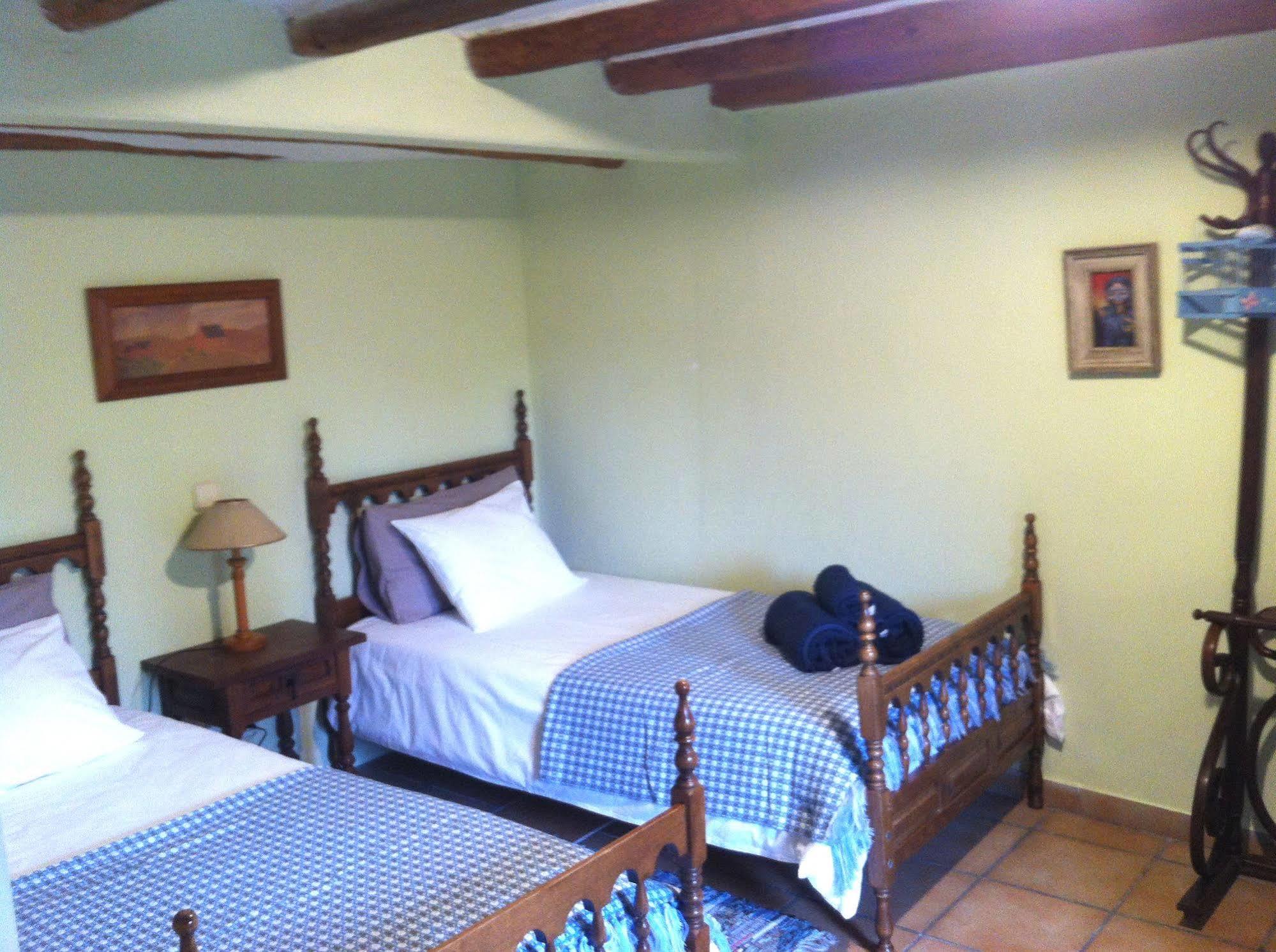 Casas de trevijano Cañon del rio leza jardin y barbacoa Soto en Cameros Exterior foto